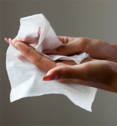 Alcohl disinfecting wipes